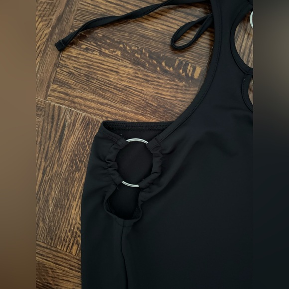 EDIKTED OPEN BACK MINI DRESS BLACK SIZE SMALL HALTER CUT OUT CHAIN DRESS - Picture 3 of 8